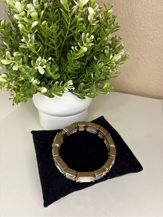 Gold Tone Emerald Cut Crystal Hinged Bangle Bracelet Magnetic Closure Glam main image 4